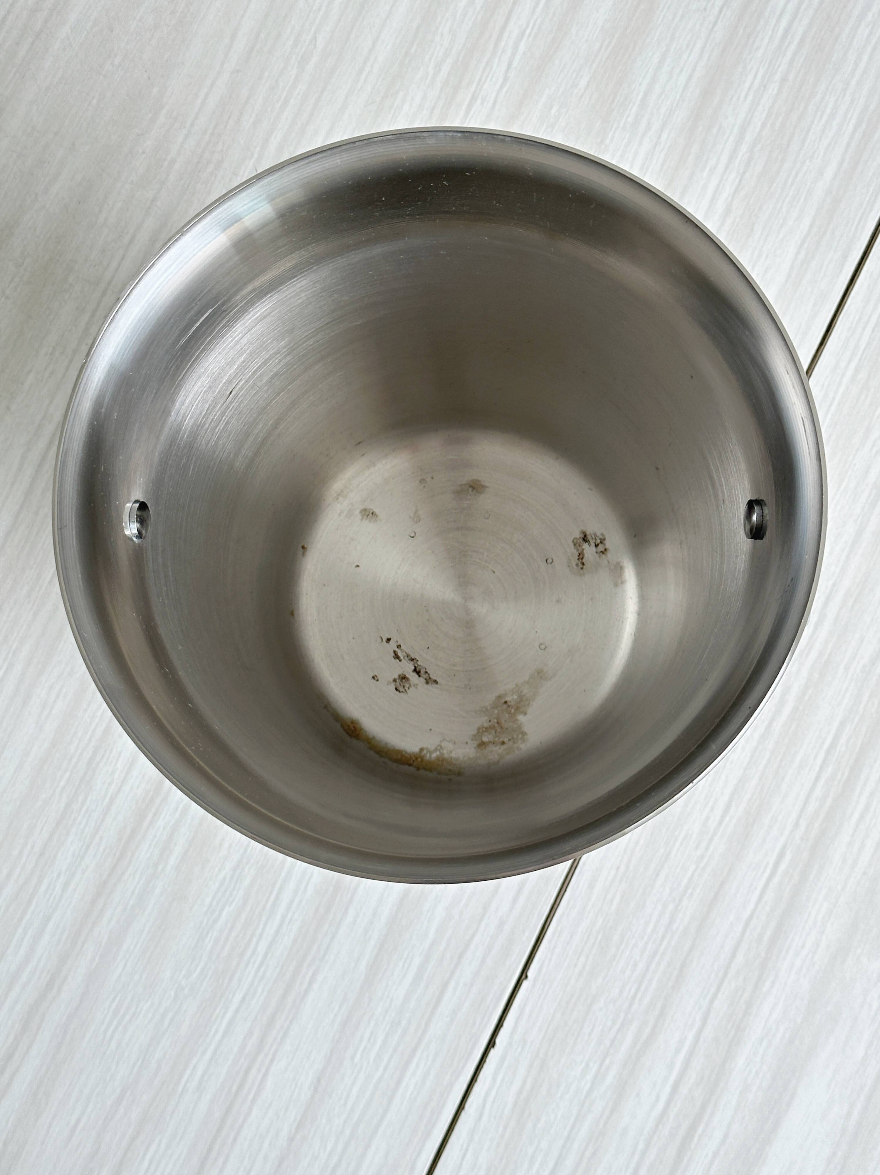 Lightweight silver stainless steel champagne bucket
