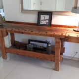 Carpenter's workbench