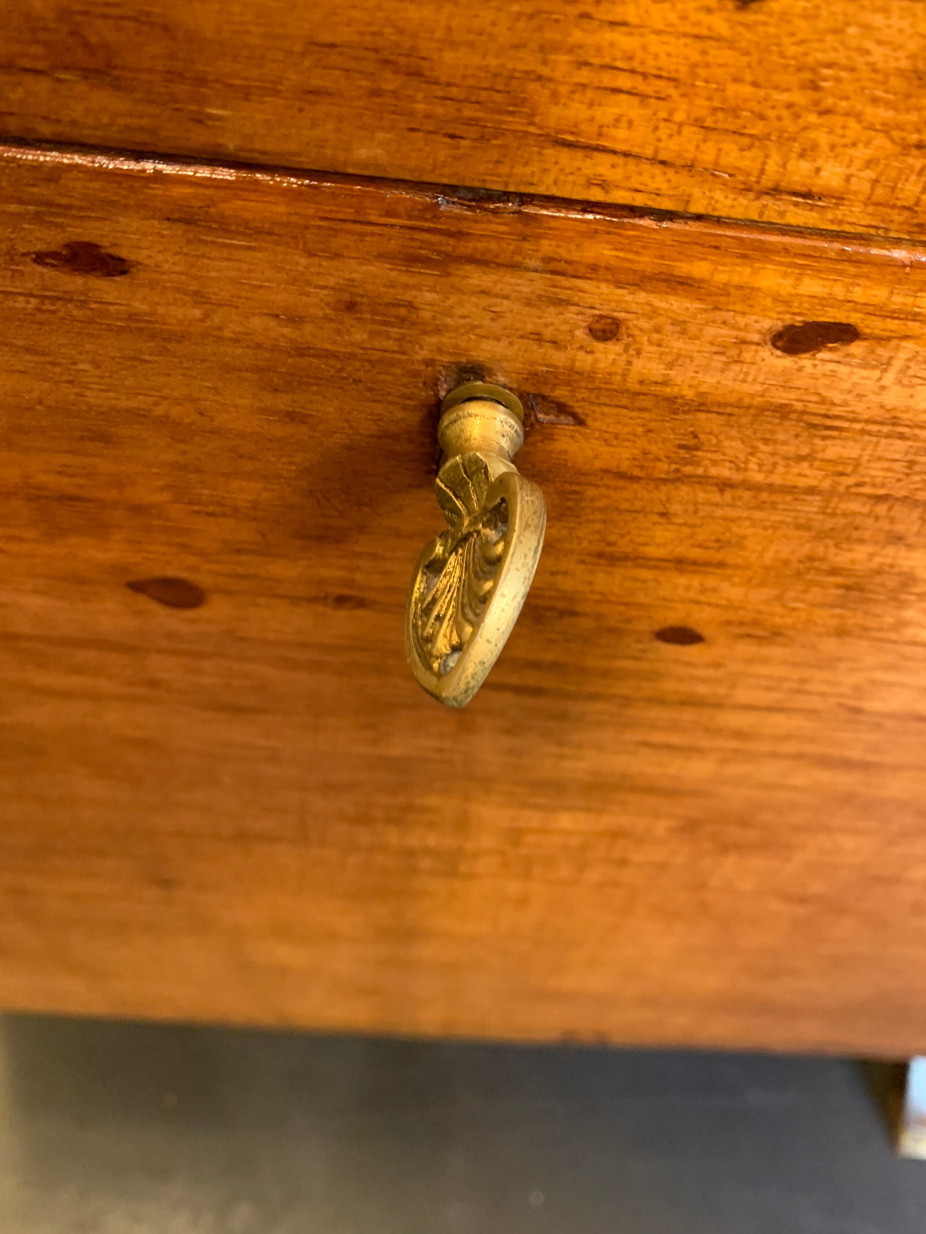 Boat trunk furniture on feet