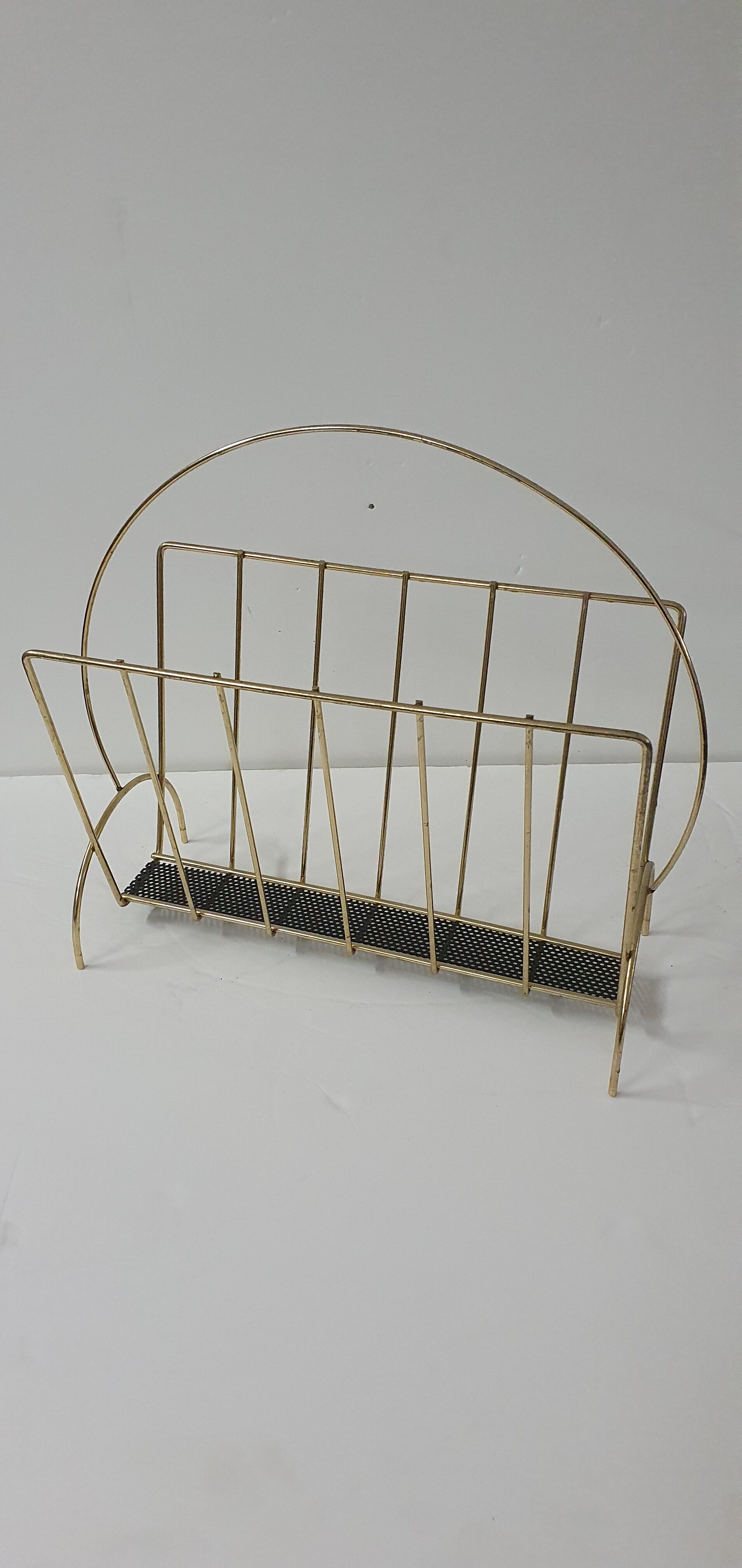 Magazine holder "rigitulle" of the 60s