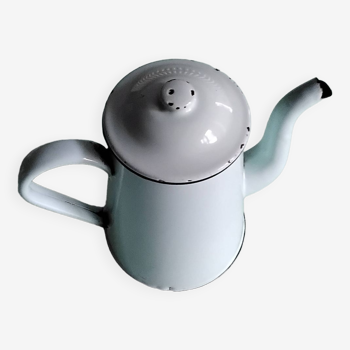 Enameled coffee pot