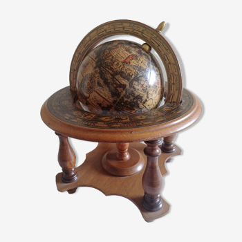 Globe terrestre vintage