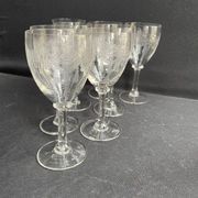 8 guilloché footed glasses – Art Nouveau