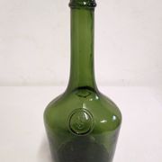 Bouteille en verre soufflé ancienne