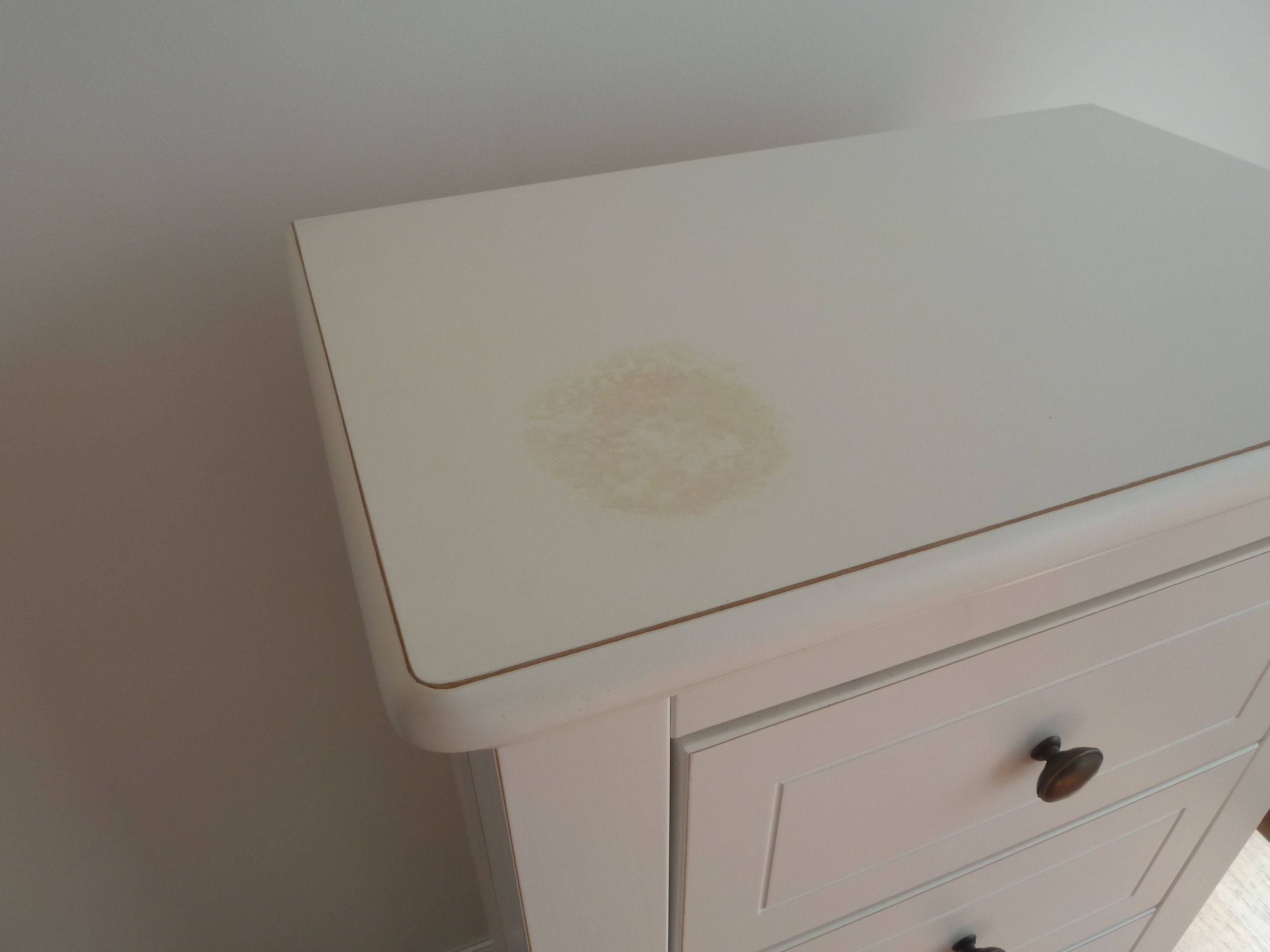 Chest of drawers