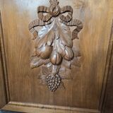 Paire de portes en bois sculpté en noyer
