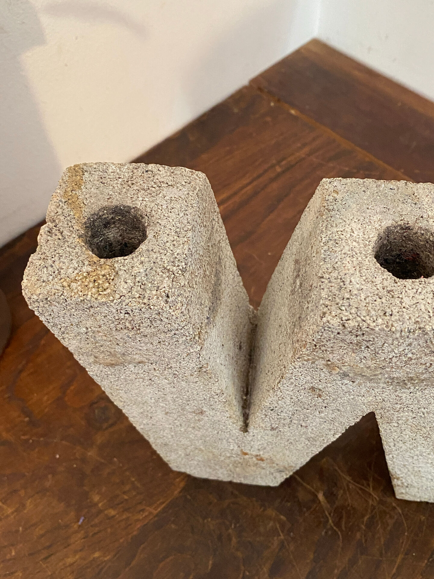Three-light chandelier in cellular concrete