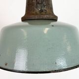 Lampe d'usine industrielle en émail à pétrole avec dessus en fonte, années 1960