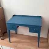 Retro child desk