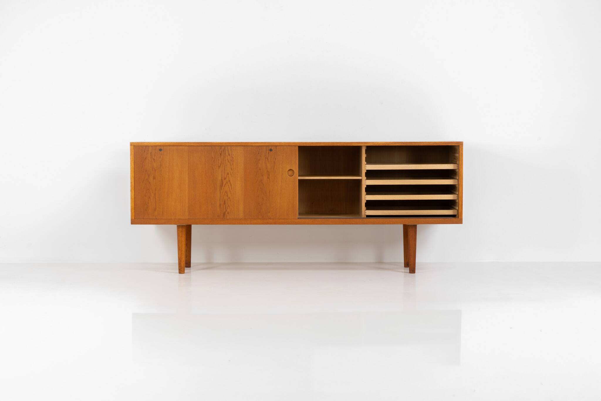 Buffet RY26 par Hans J. Wegner pour Ry Møbler