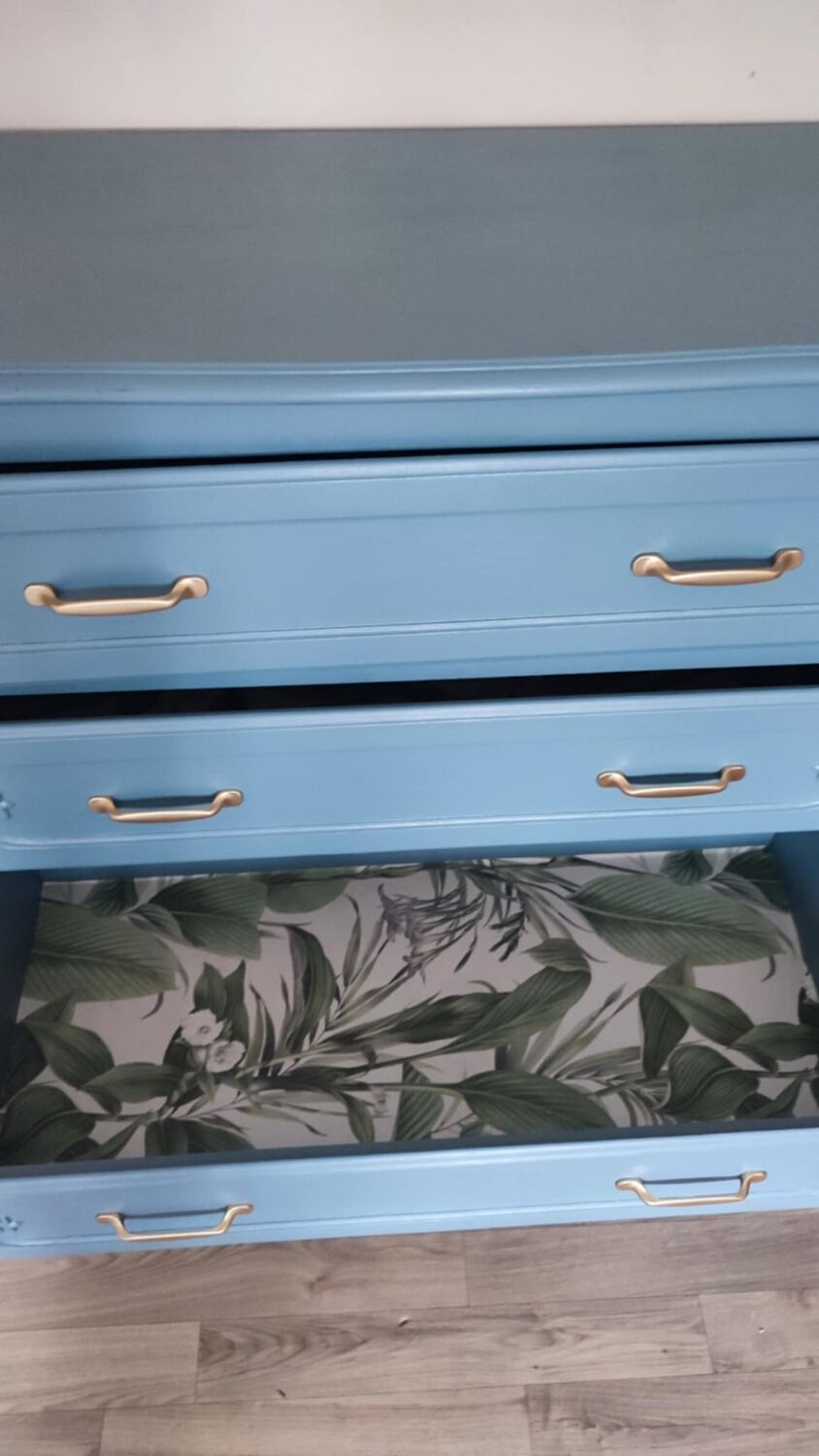 RELOUKEE SOLID WOOD CHEST OF DRAWERS