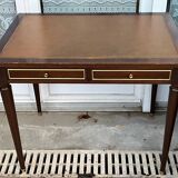 Petit bureau en bois