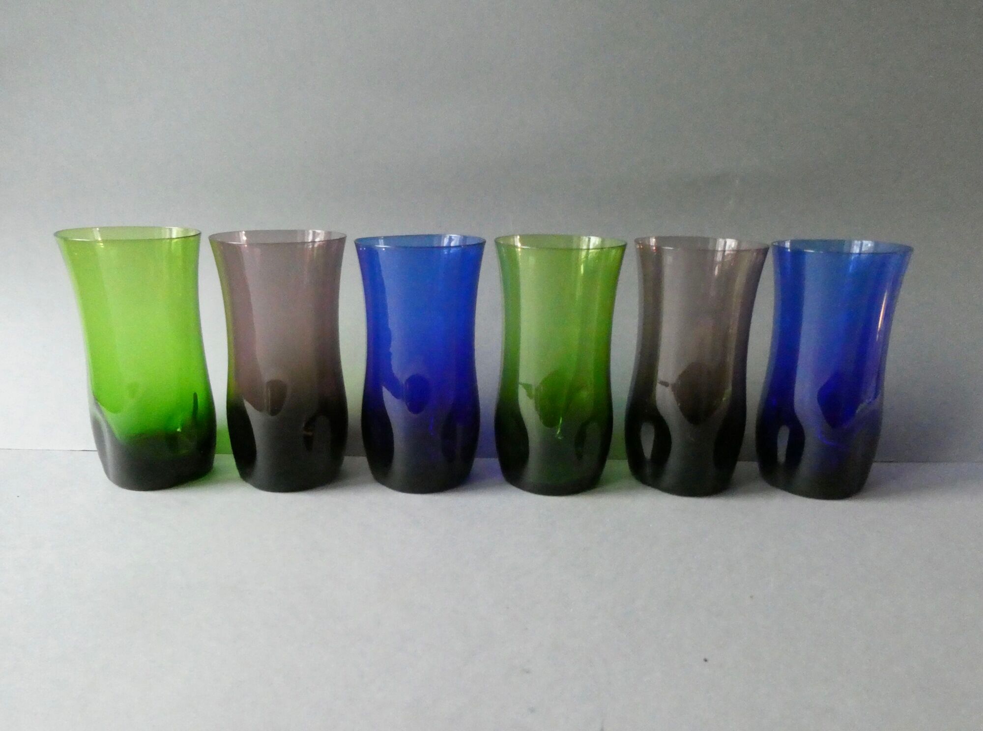 6 blown and pinched glass glasses from the 50s and 60s