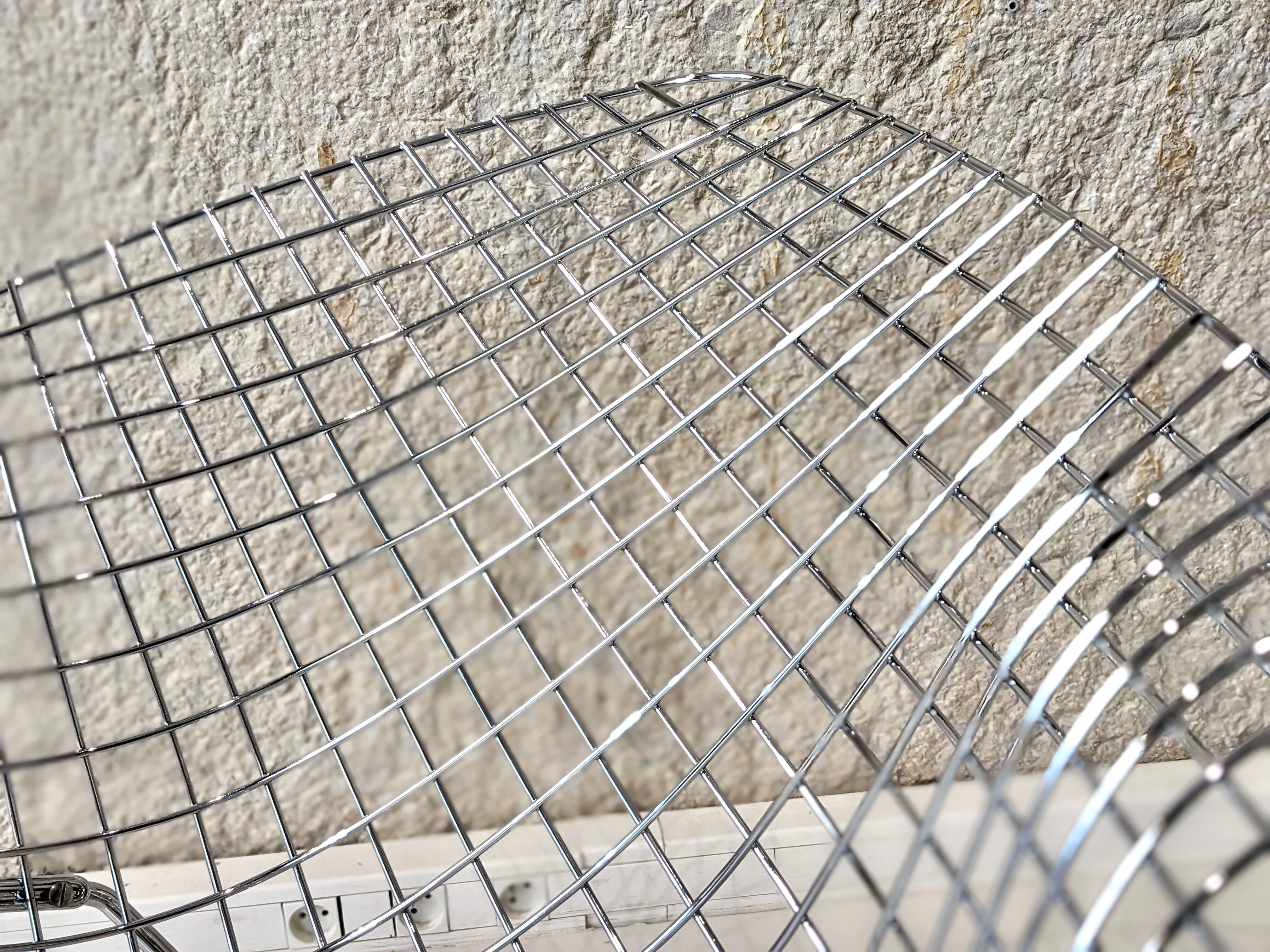 Diamond armchair by Harry Bertoia for Knoll