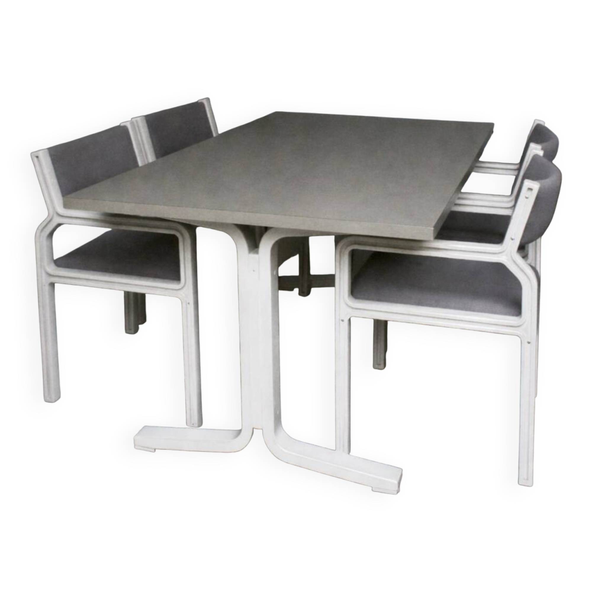 Dining table set and 4 dining chairs by Pierre Mennen for Pastoe.