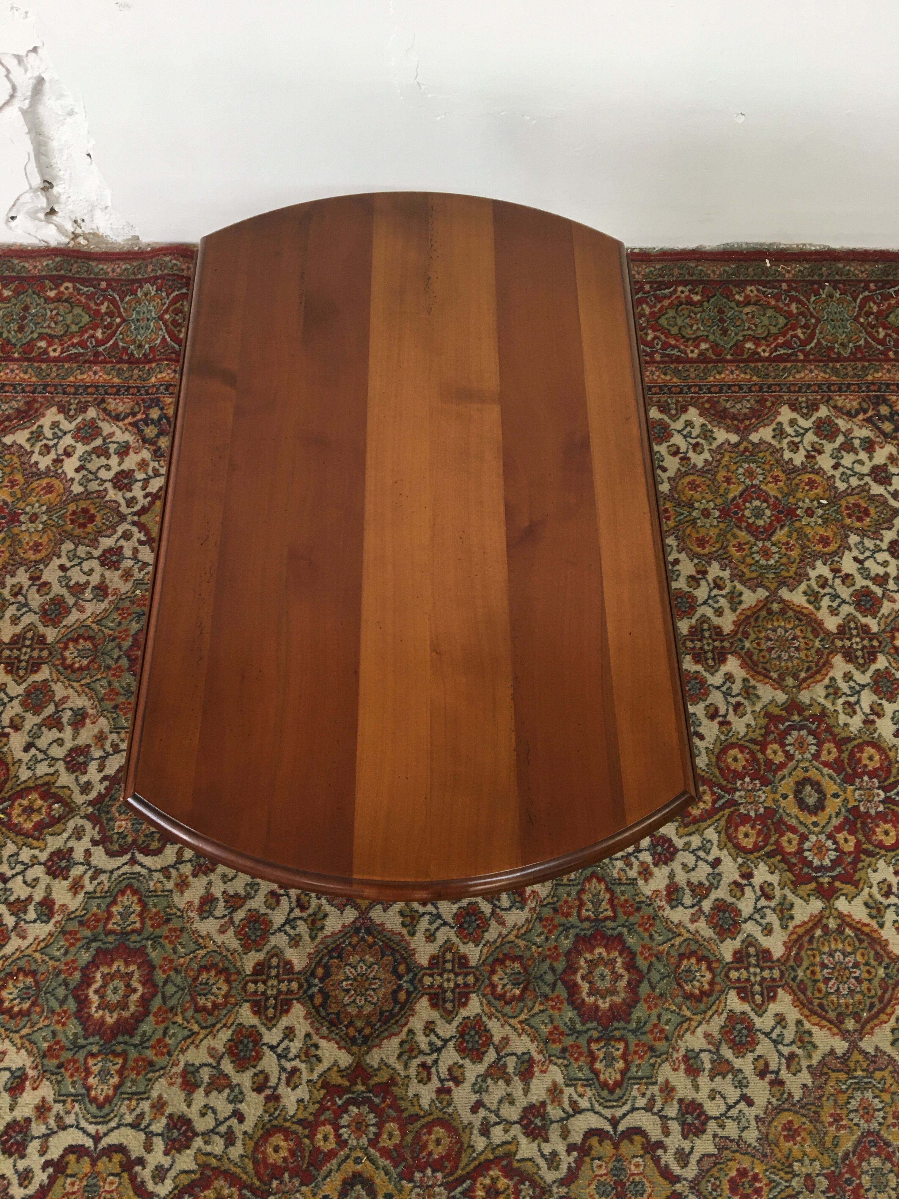 Old-pane coffee table