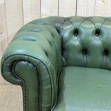 Chesterfield sofa in green leather 3 places from the 80s