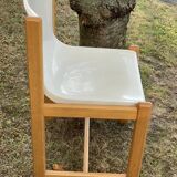 Chaise Gautier en plastique thermomoulé blanche et bois