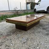 Design coffee table in walnut and brass 70 years