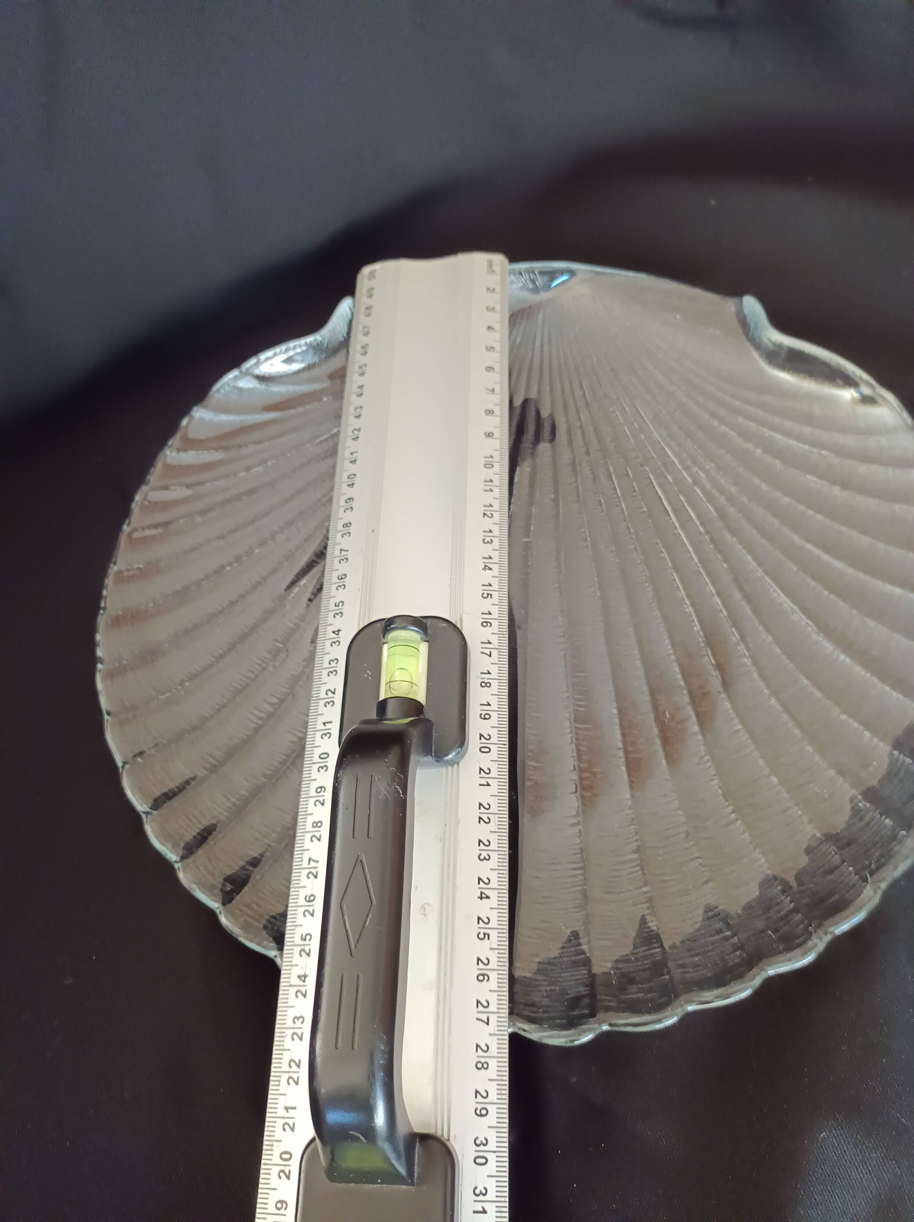 Plat de service en verre en forme  coquille Saint-Jacques
