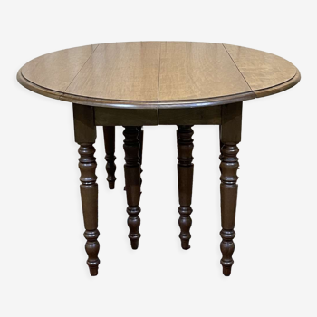 Table en acajou 8 pieds de style Louis Philippe, fabrication des années 1970 de belle facture