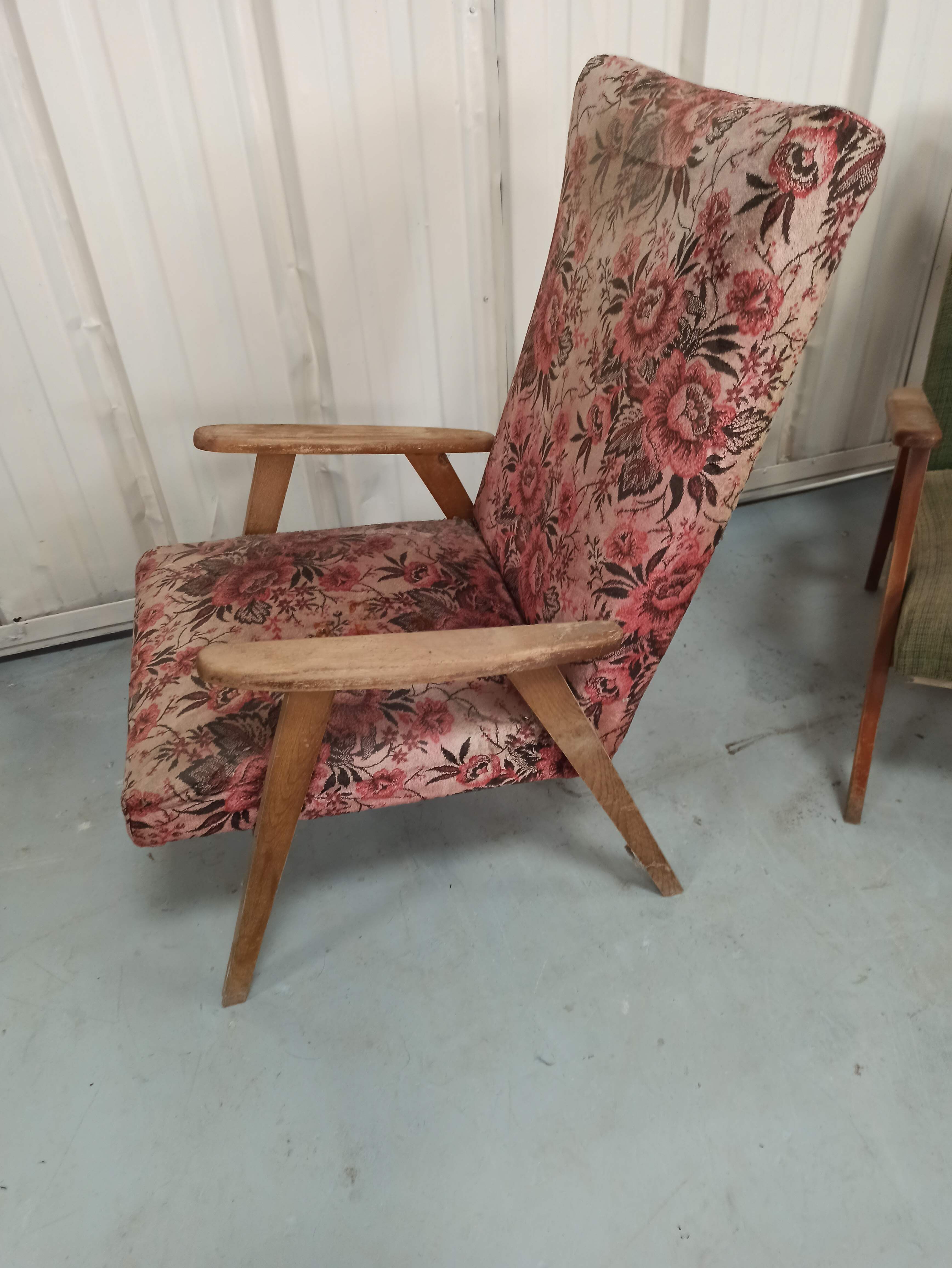 Set 3 armchairs compass feet