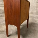 Danish mid-century chest of drawers by Poul Hundevad