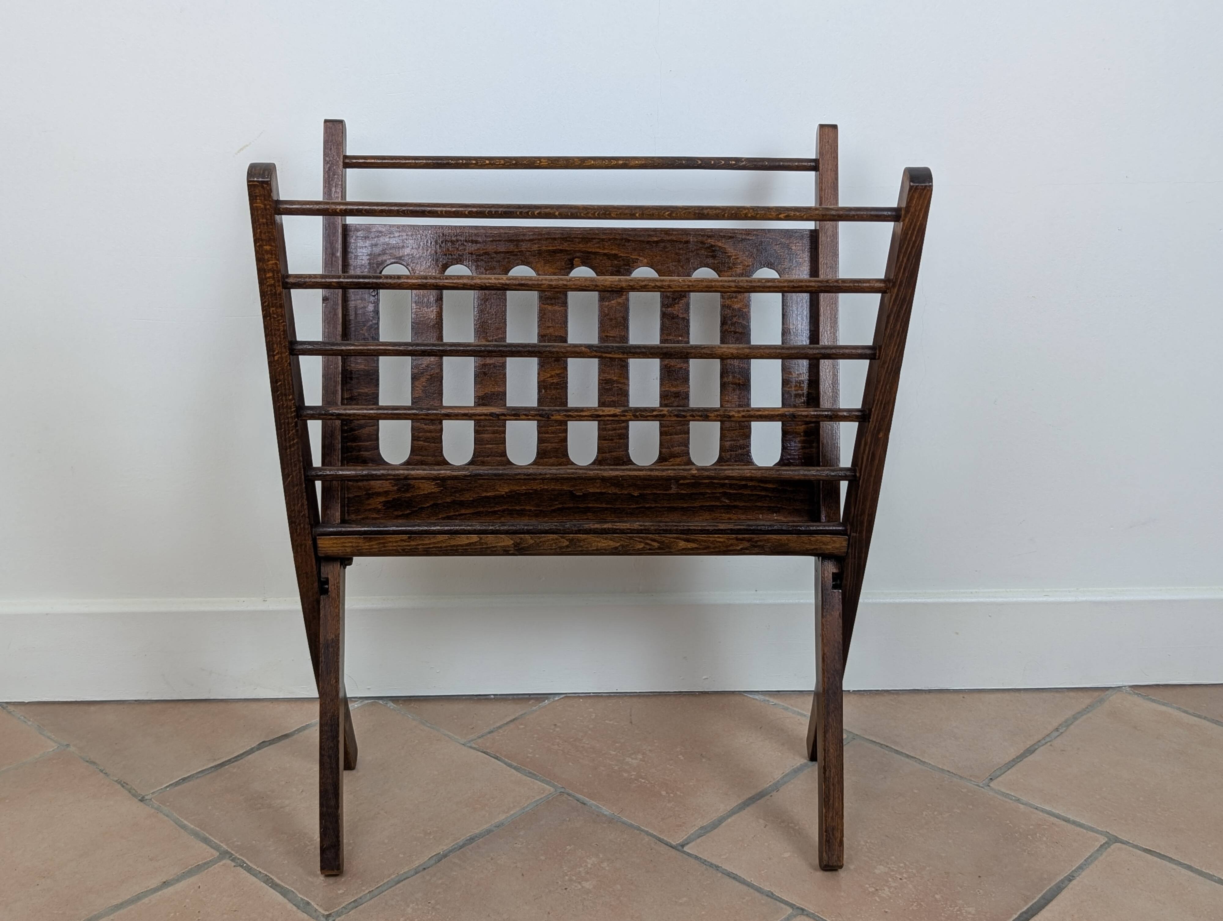 Braakman magazine rack