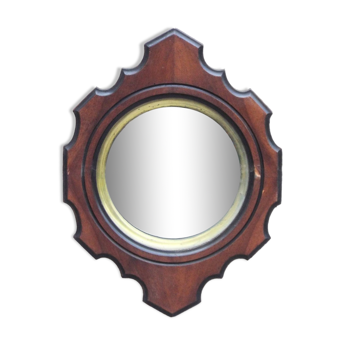 Round mirror