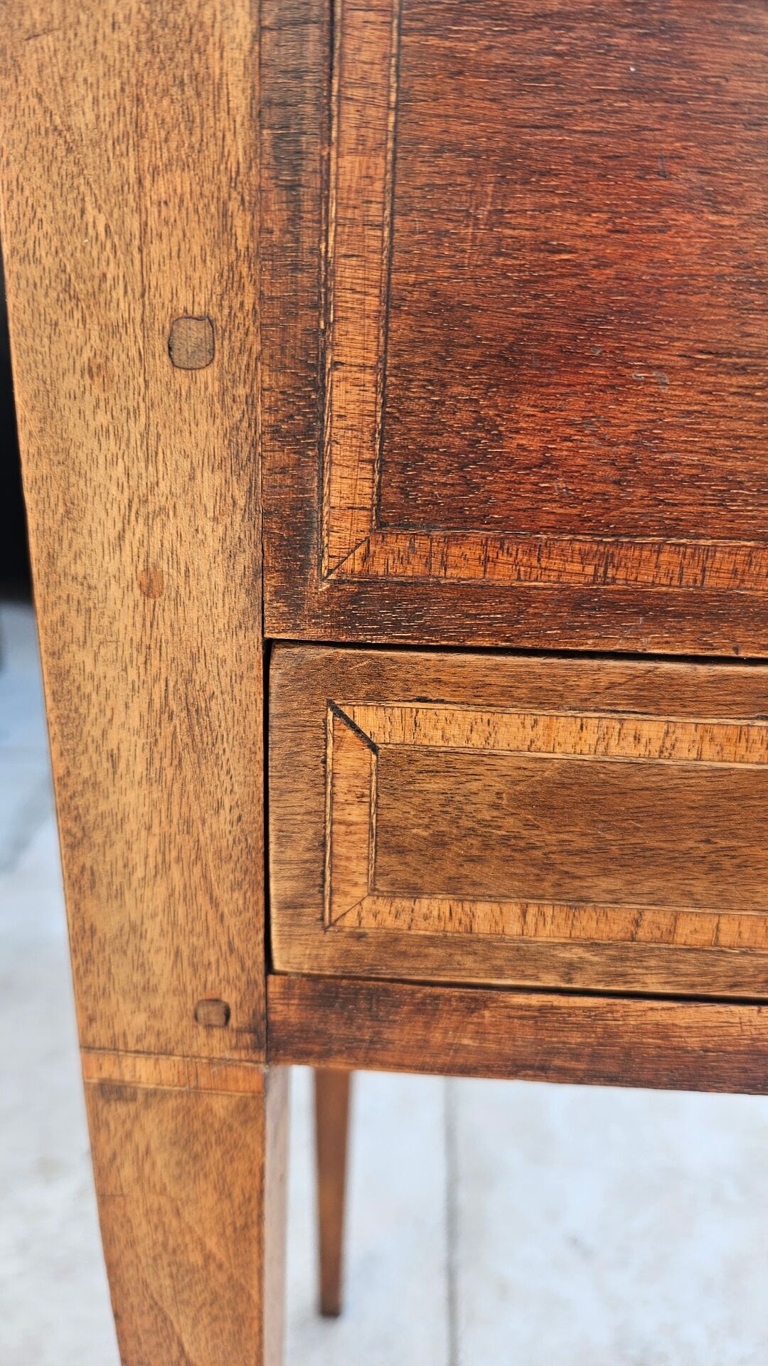 Petite table travailleuse / table volante