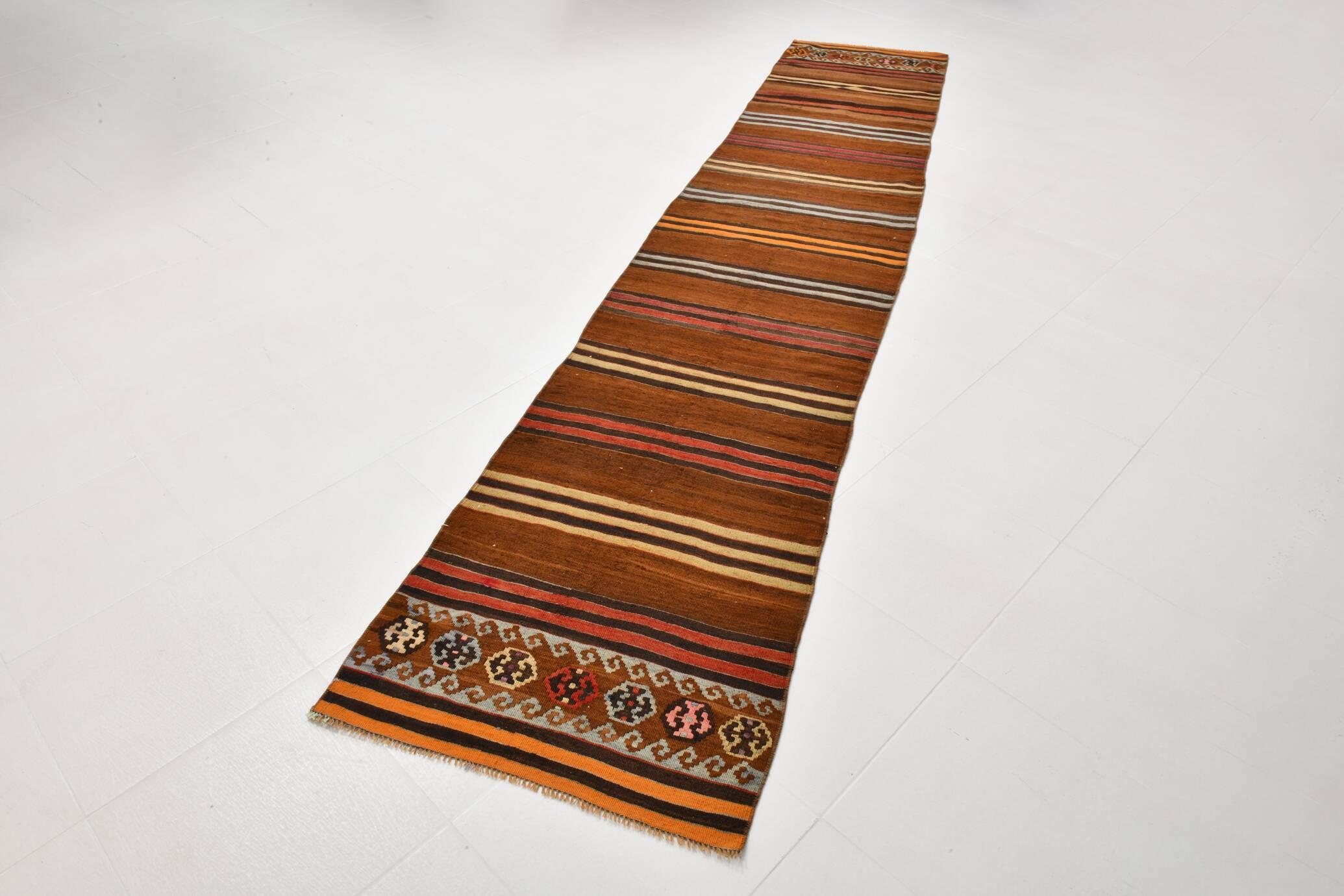 Tapis persan Kilim bordeaux et rouge, 75 x 387 cm