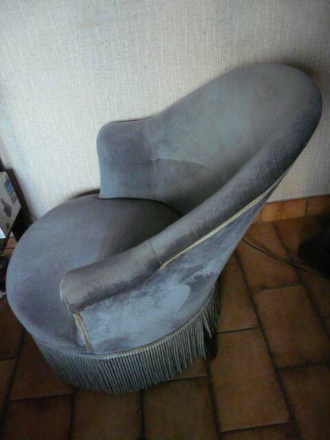 Toad armchair, blue velvet