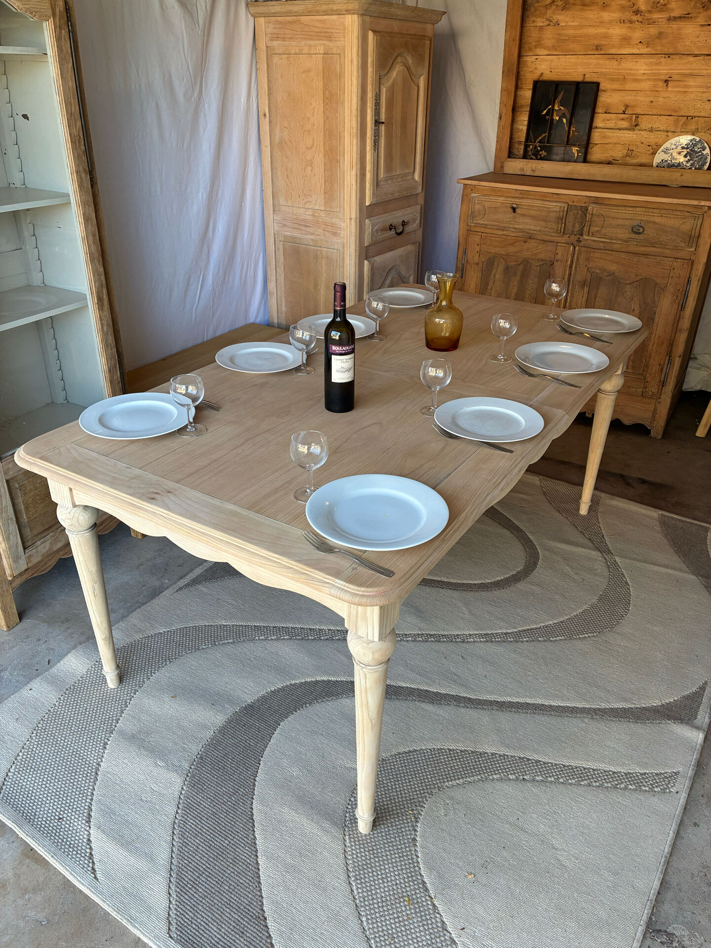 Farm table with extensions