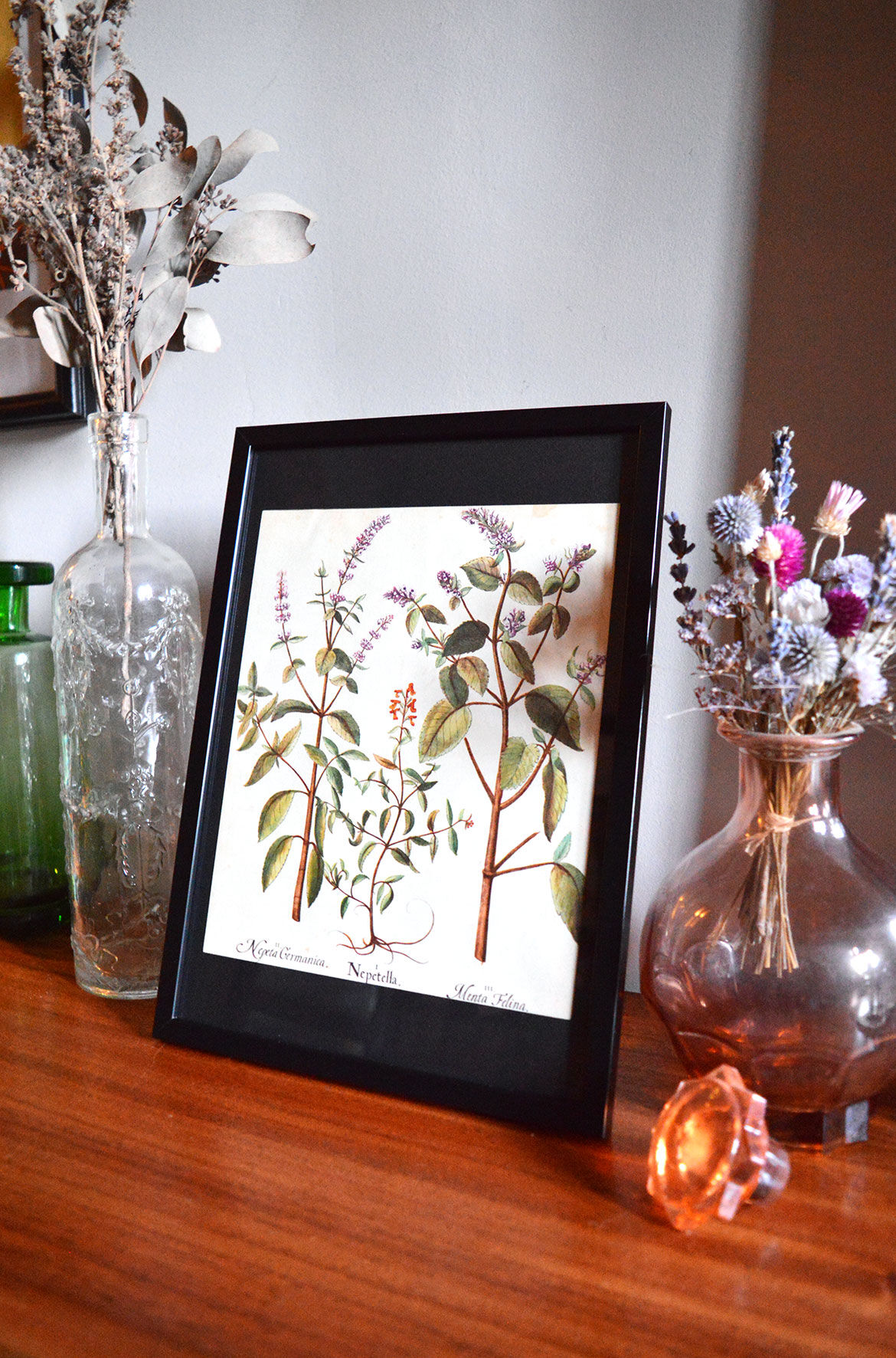 Framed pharmaceutical board