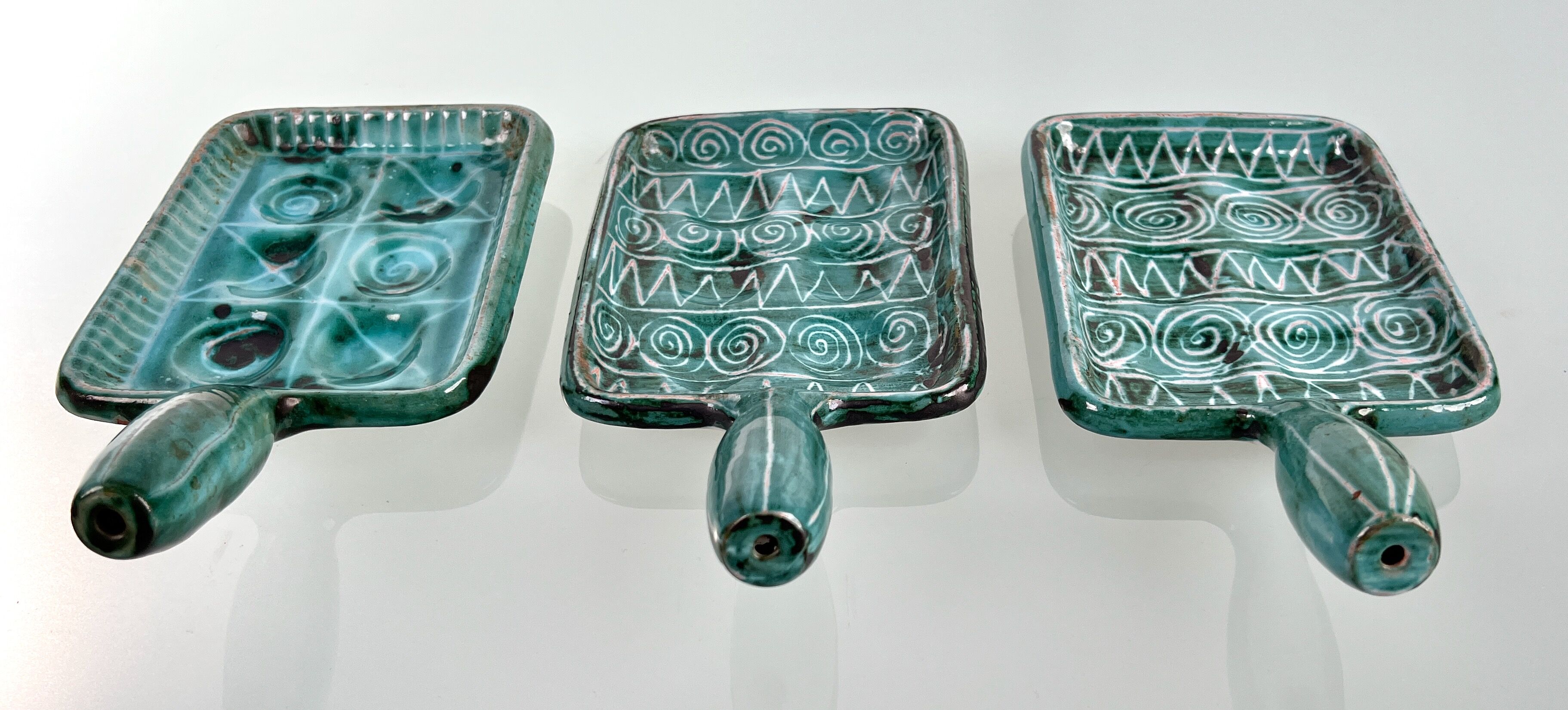 Set of 3 Robert Picault ceramic snail pans