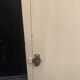 Meuble d’appoint en bois peint