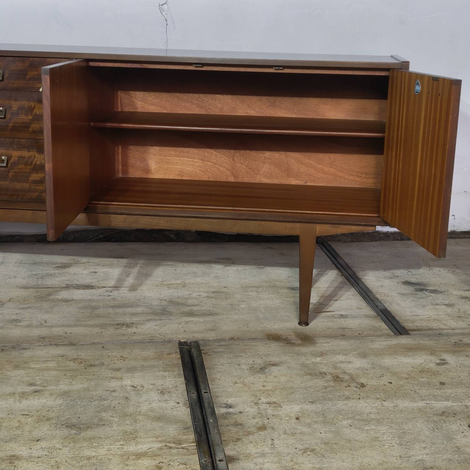 Vintage mid-century NATHAN enfilade