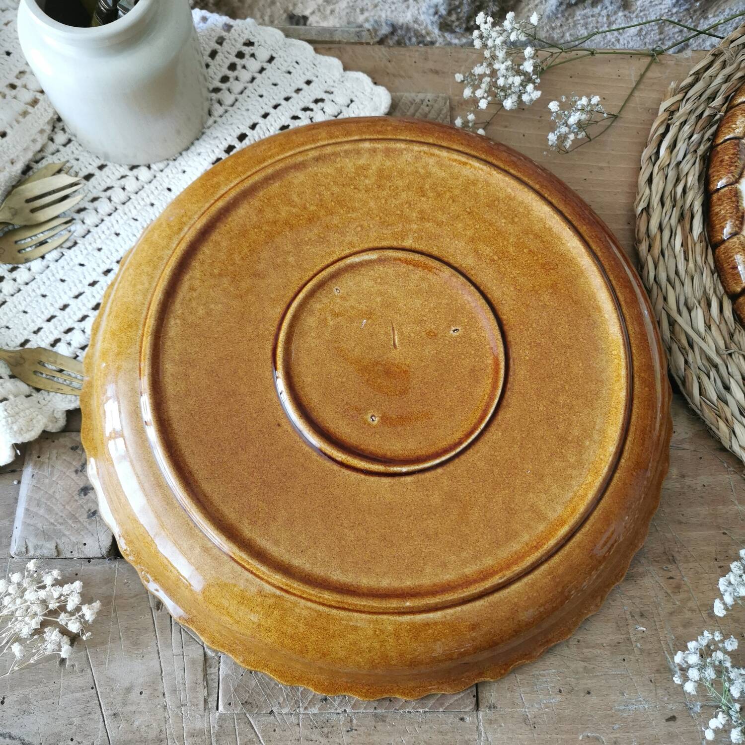 Lemon slushie, pie dish