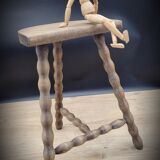 Tripod stool legs half-round balls
