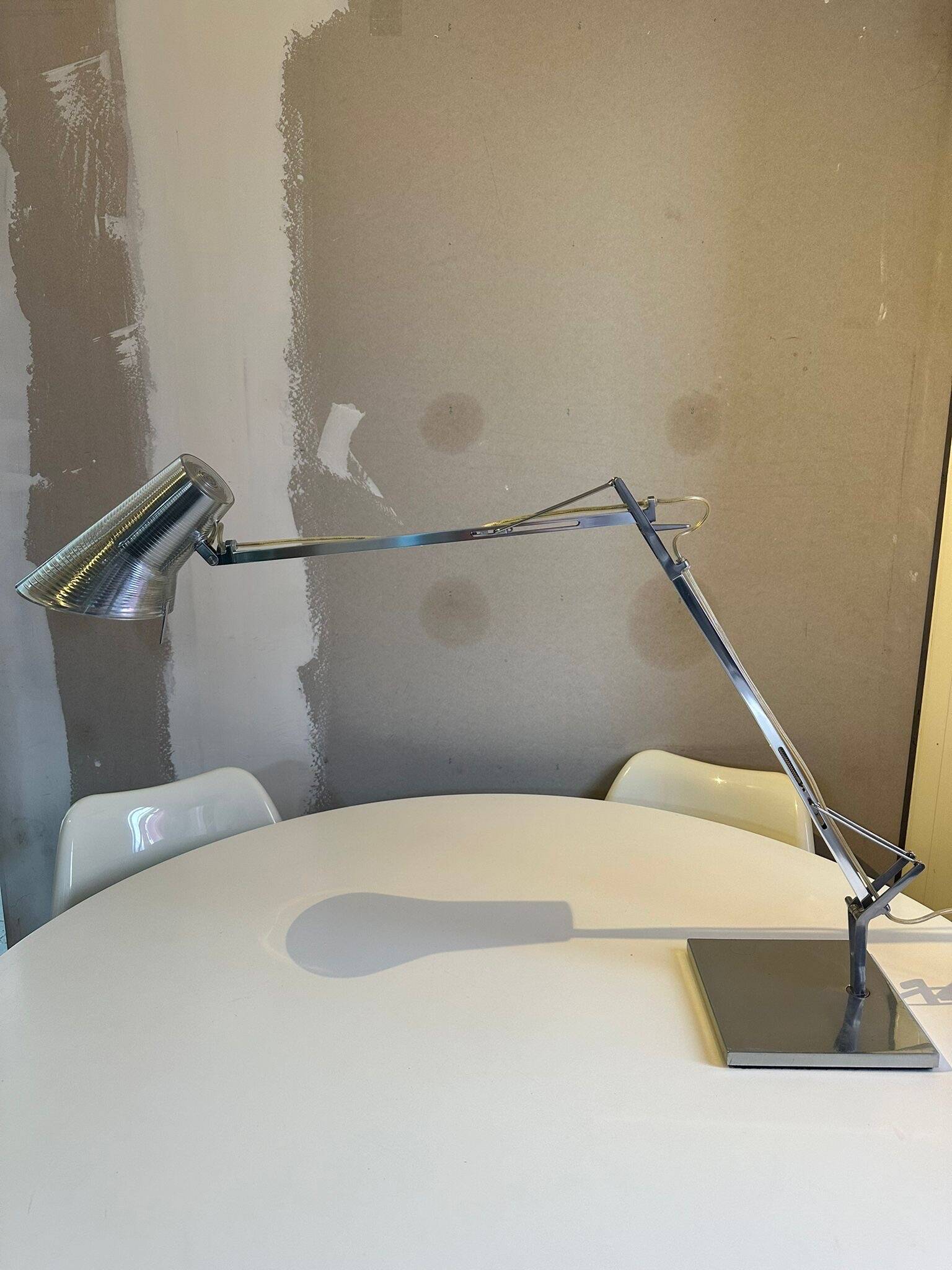 Lampe Kelvin T design Antonio Citterio édition Flos