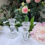 Paire de bougeoirs en verre