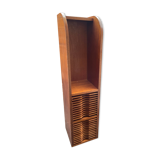 Vertical binder manager