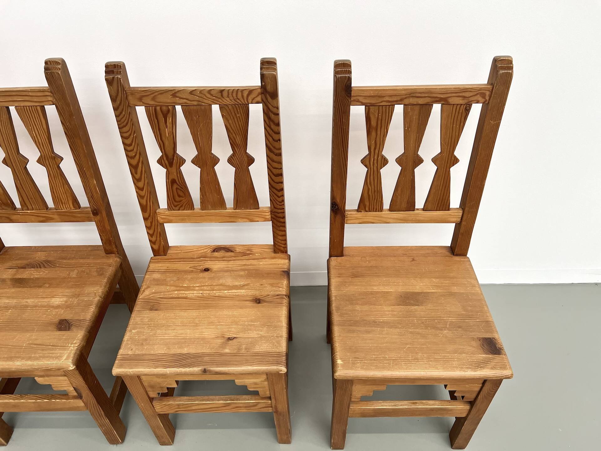Set of 4 pine chairs, 1970s