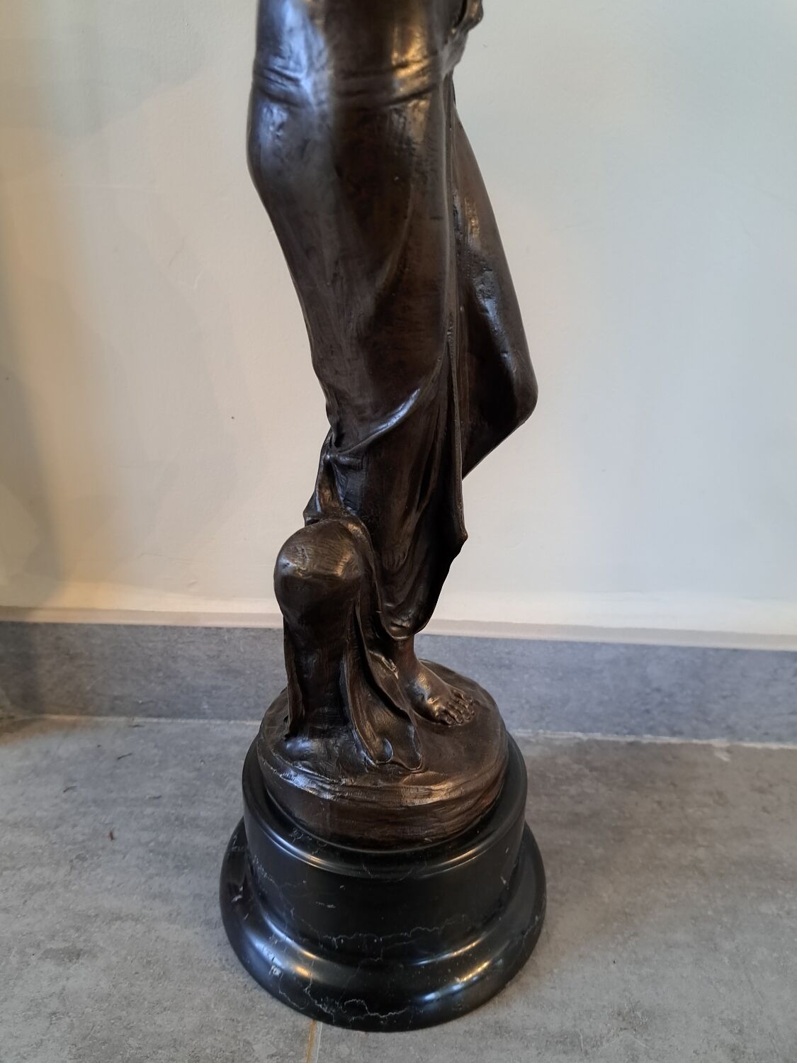 Art Nouveau bronze female sculpture