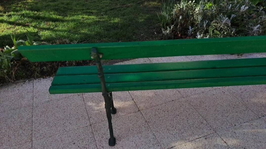 Large wooden and cast iron garden bench 224 cm