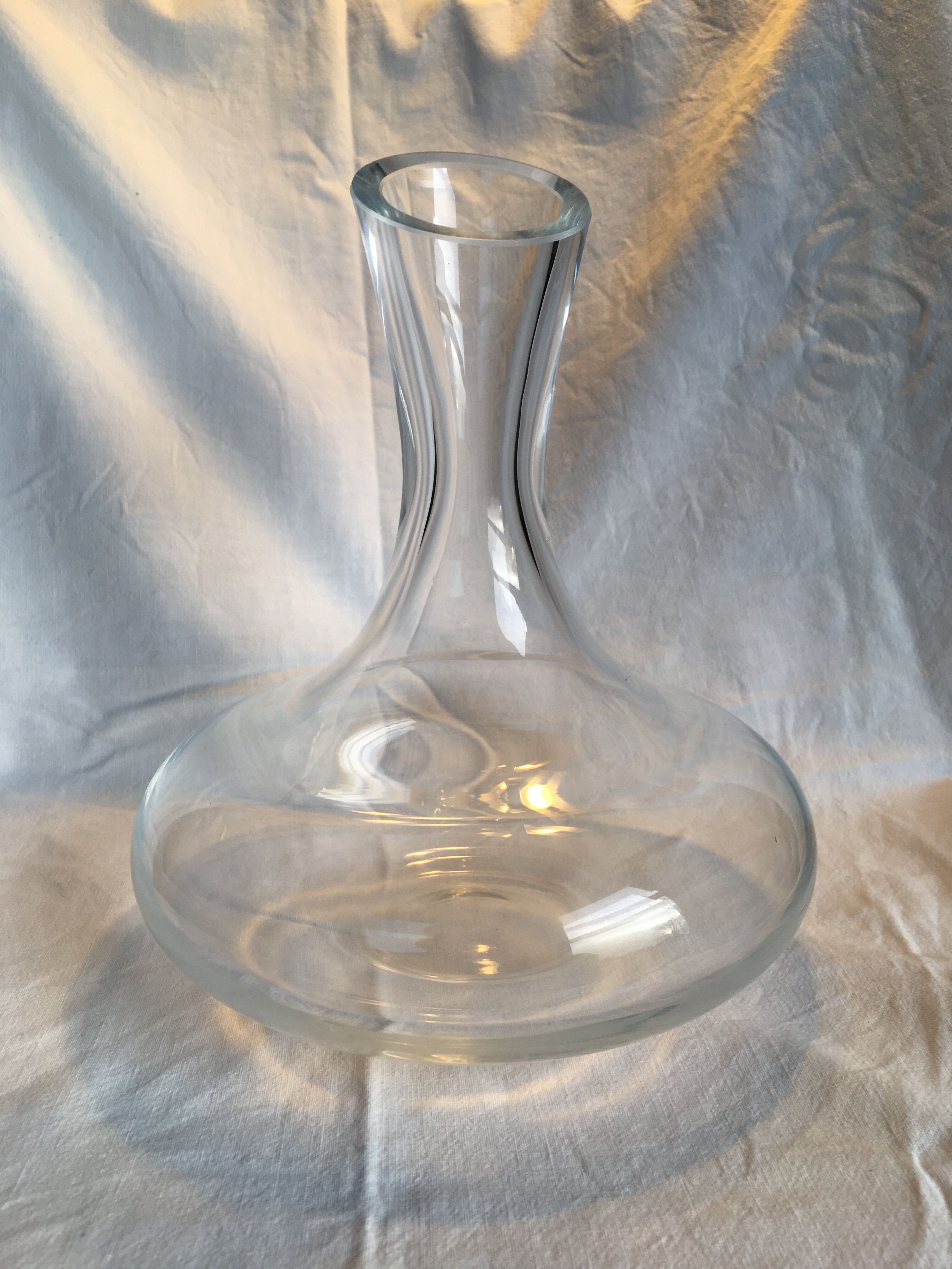 Glass carafe