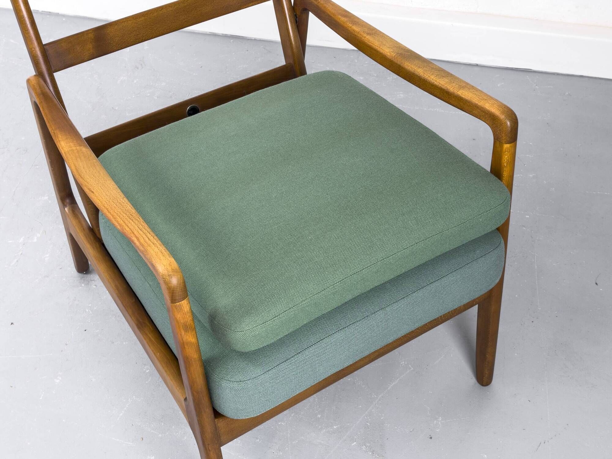 Danish Lounge Chair Model FD-109 by Ole Wanscher for France & Daverkosen, 1
