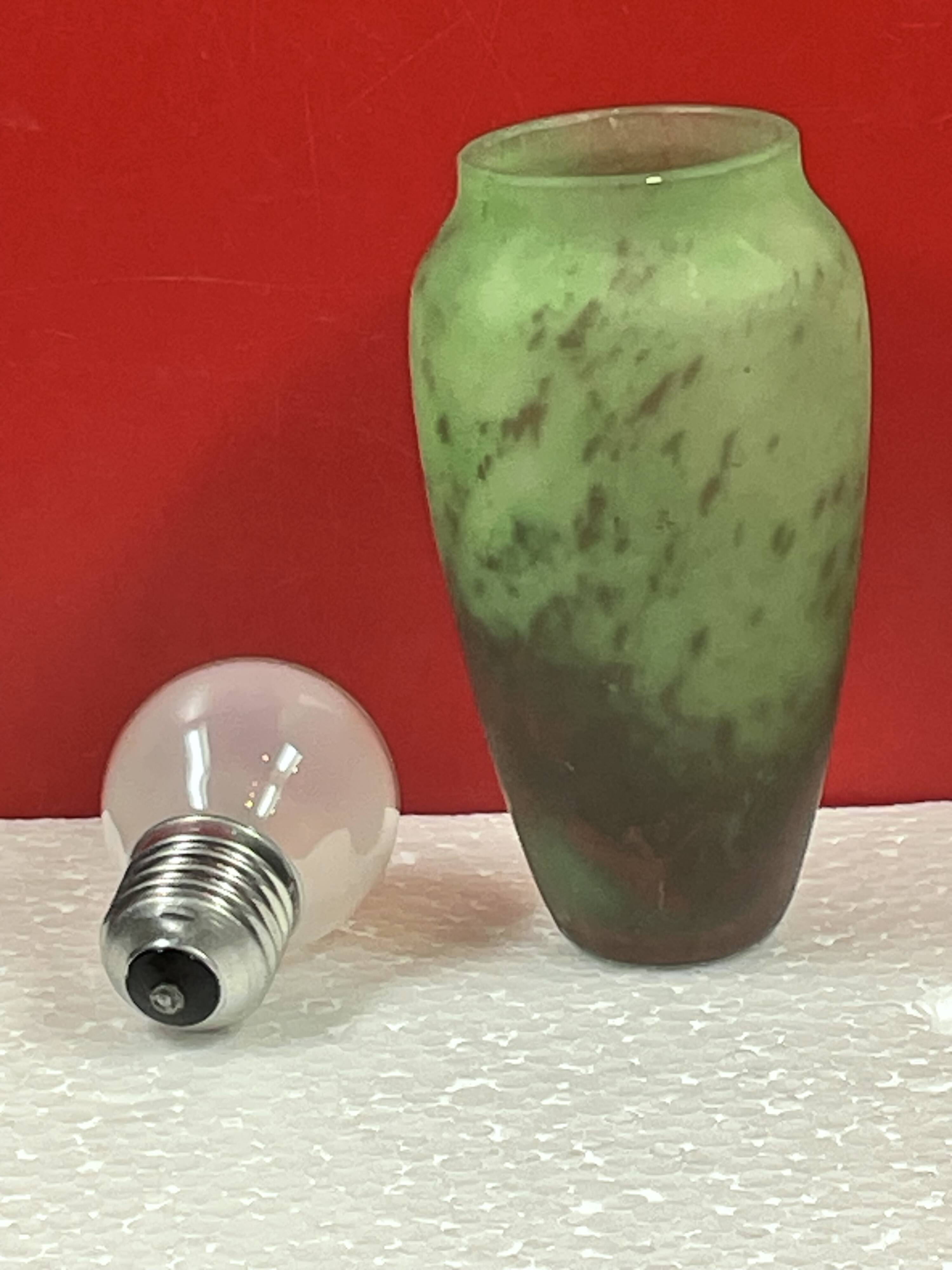 Vintage art deco glass paste, signed lorrain h 12 cm