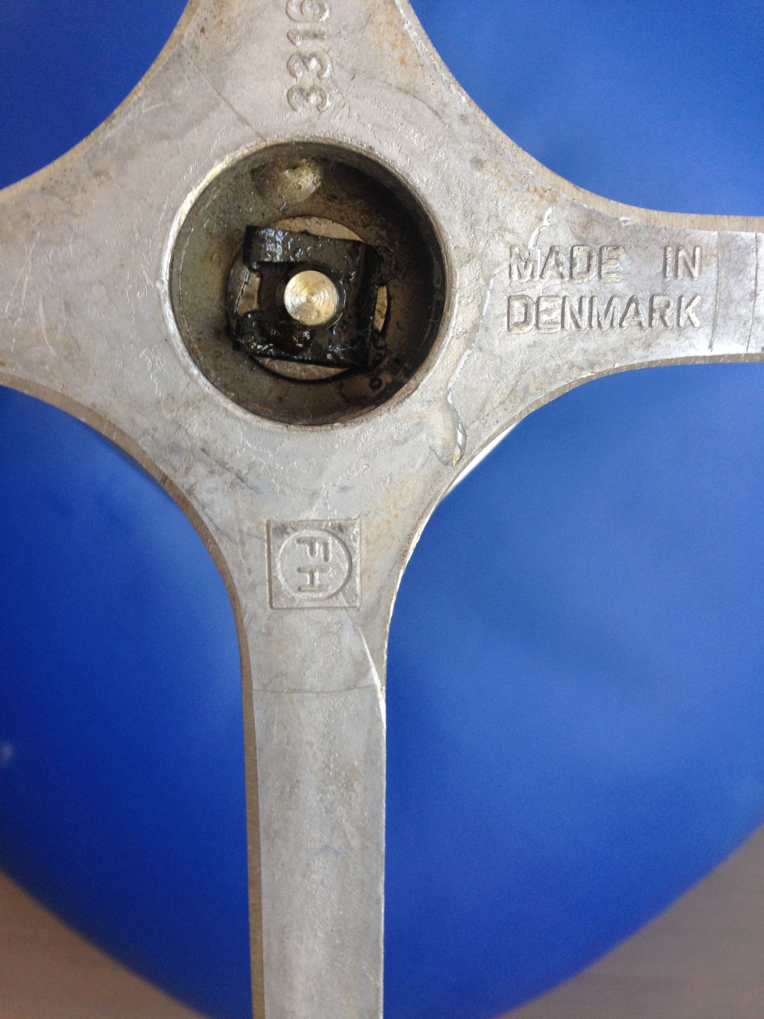 Swan chair by Arne Jacobsen by Fritz Hansen