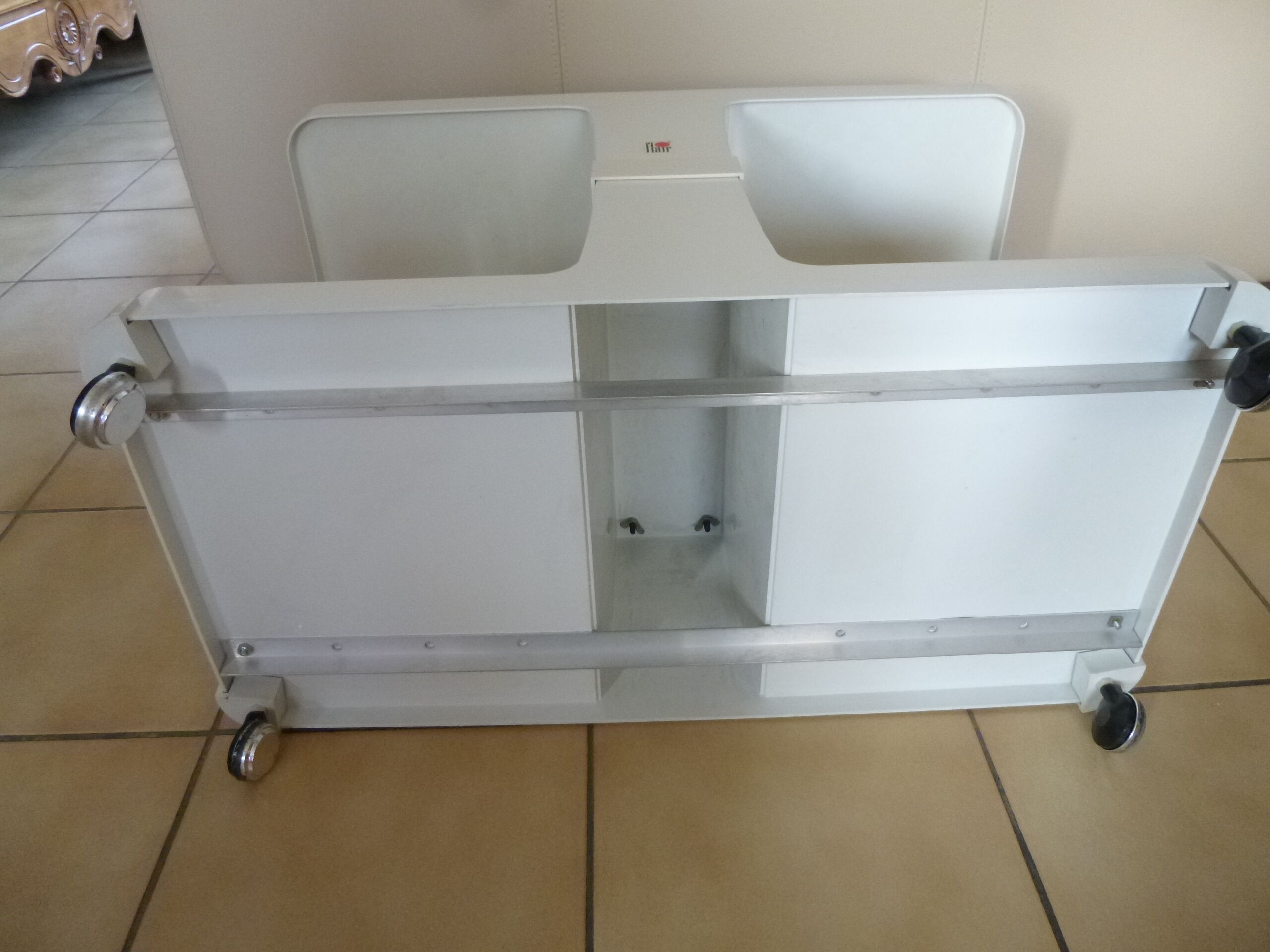 Desserte Disco Bar from Flair